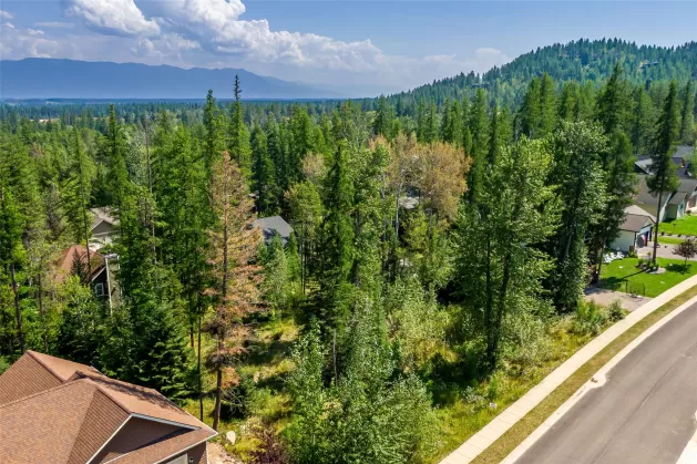 1041 Meadowlark Lane Whitefish Golf Ski Waterfront