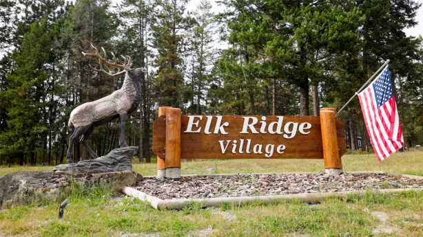 100 Elk Ridge Trail Lakeside Waterfront